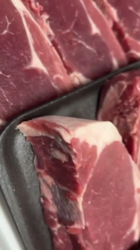 Chuletas en Supermercados Agranel Pájaros — Instagram