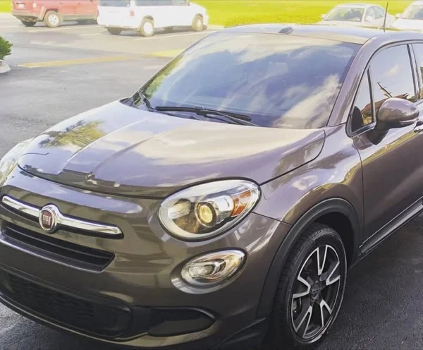 Fiat 500X con pintura pulida