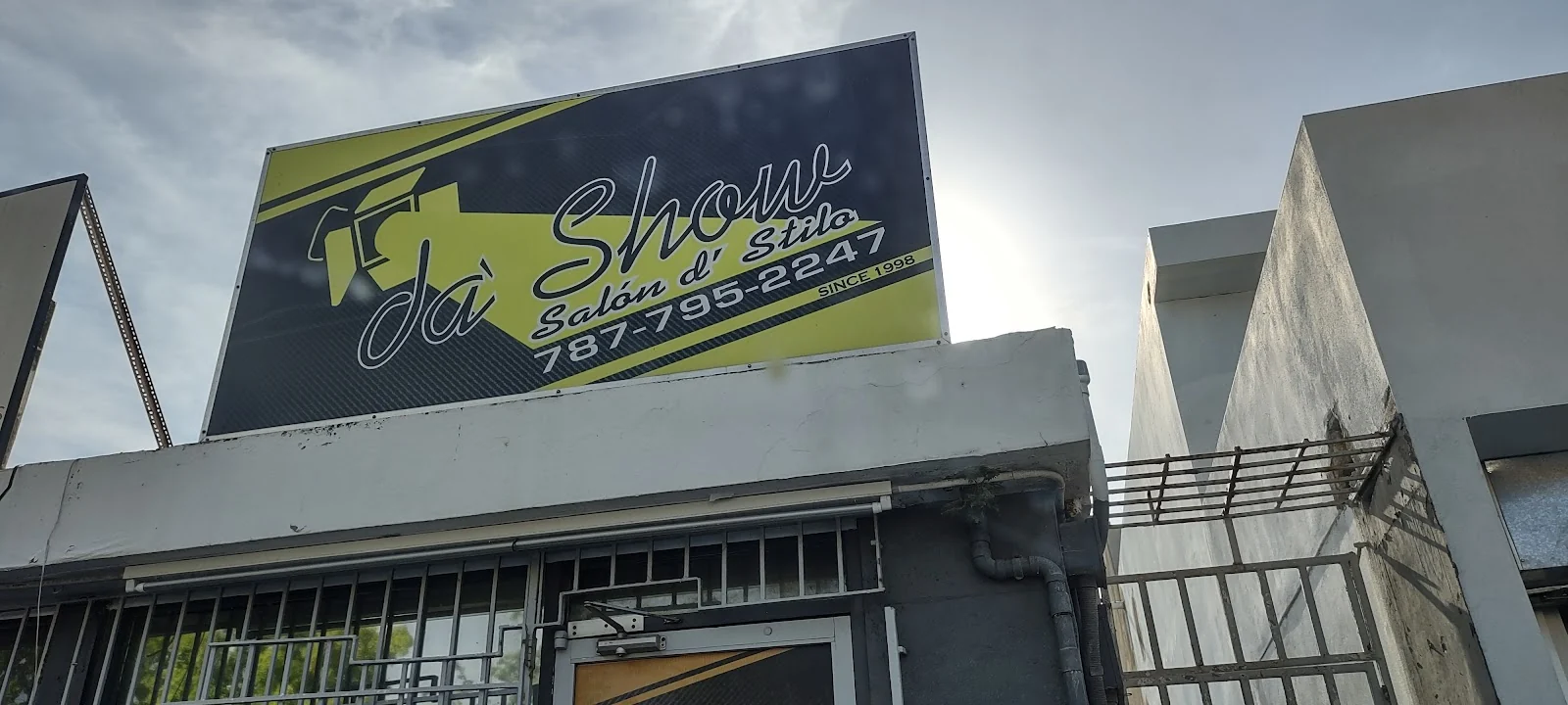 Rótulo de Da'Show Salón d' Stilo — Since 1998