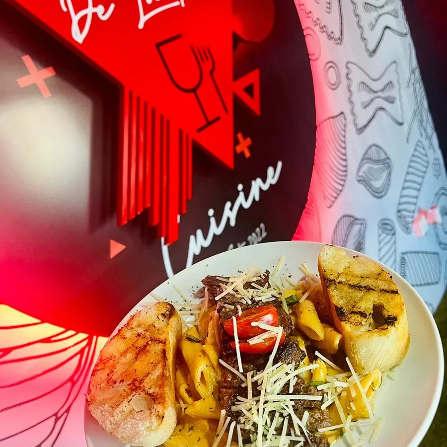 Penne con churrasco a la plancha